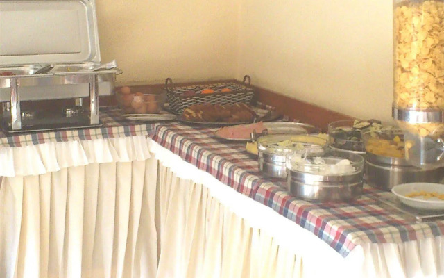 Aristoteles Hotel