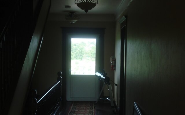 Indian Creek Village Winery