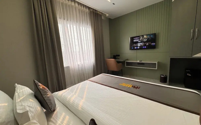 Hotel Mumbai House - Pithampur