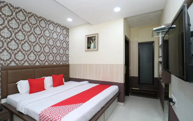 Hotel V2v by OYO Rooms