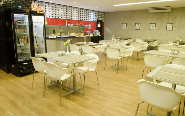 Ímpar Suítes Expominas