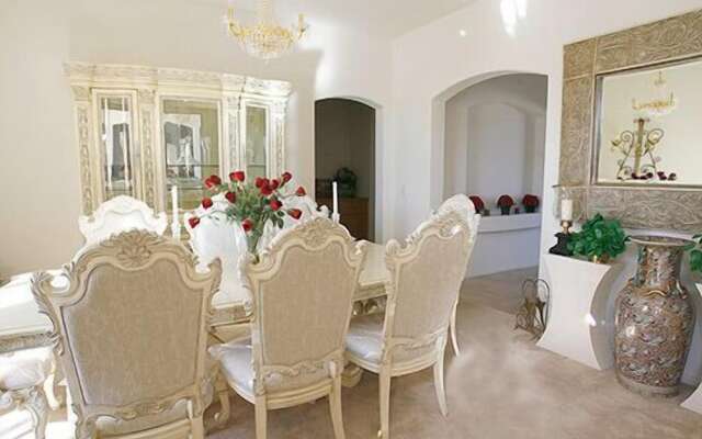 Jewel Estates - Golf Cribs