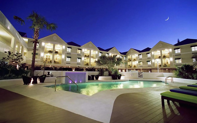 Silver Palms Inn