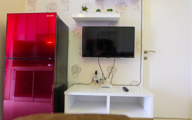 Bright 2BR Apartment at Bassura City near Shopping Mall – Guest Rooms – Jakarta