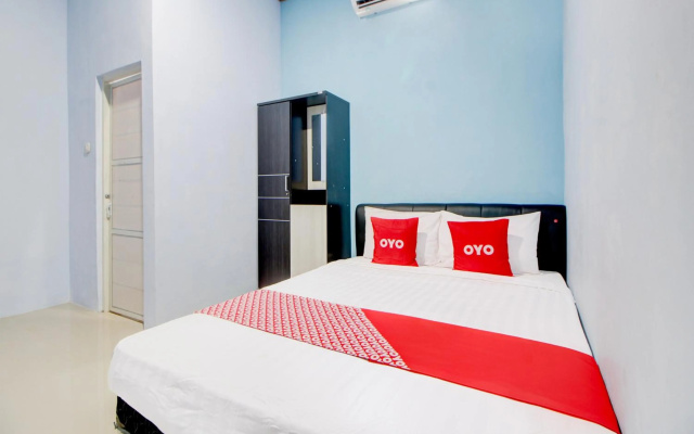 Hotel O Alun-Alun Purwokerto Near Gor Satria Purwokerto Formerly Guest House Blessing – Guest Rooms – Purwokerto