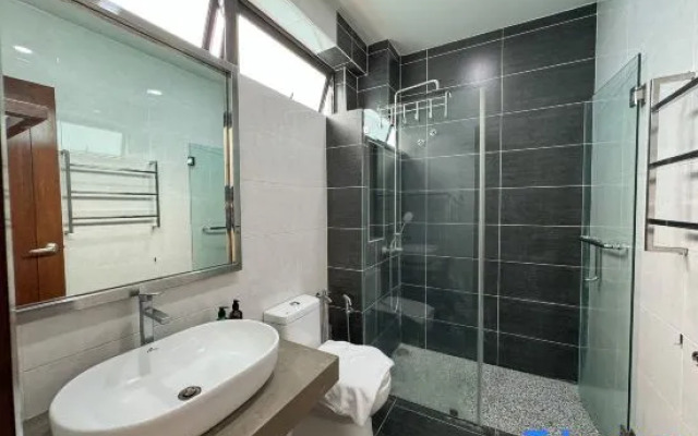 Green Escape City Private Pool Haven 24 pax