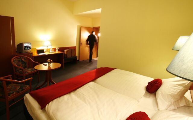 TRIP INN Hotel Schumann