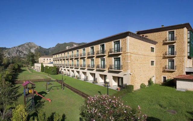 Parador De Cangas De Onis
