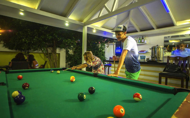 Sun Bay Park Hotel