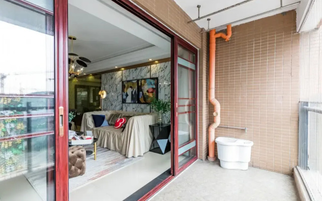 Locals Boutique Apartment Qianshan No.6