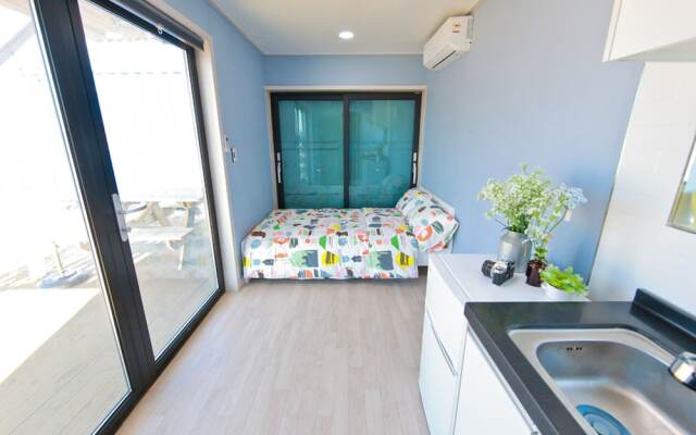 West Sea Glamping - Campsite