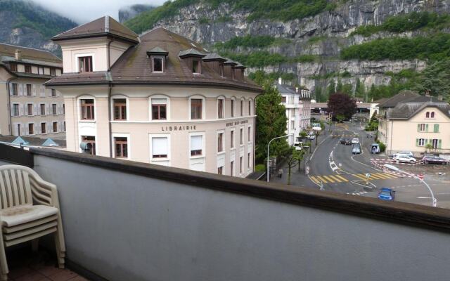 Hôtel De La Dent-du-Midi