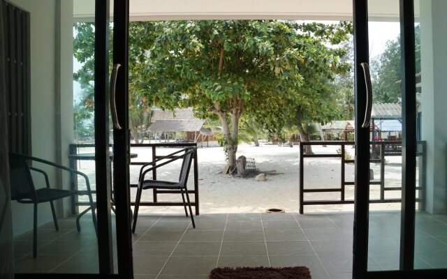 Laemson Resort