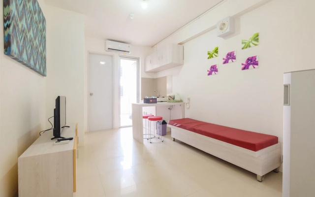 Brand New and Minimalist Bassura City Apartment near Bassura Mall – Guest Rooms – Jakarta