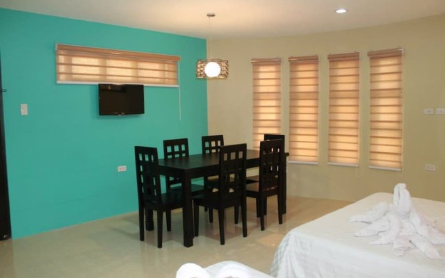 El Vistra Travellers Inn & Coffee Shop