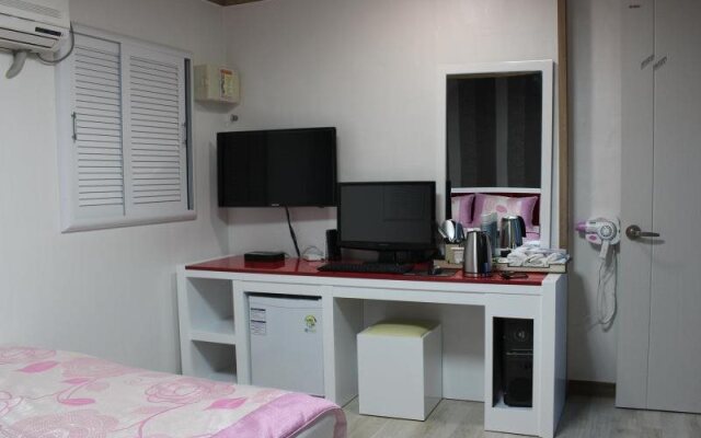 Gangneung Miseongjang Motel