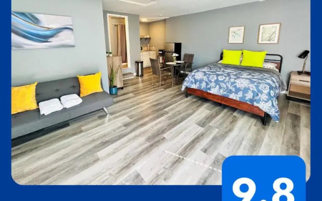 Spacious Studio with Private Entry