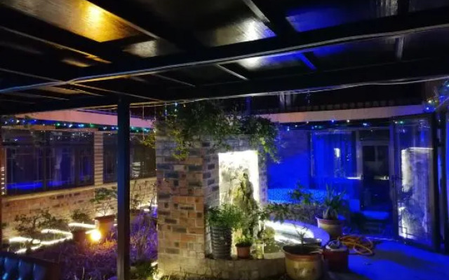 Xianting Yaju Hostel