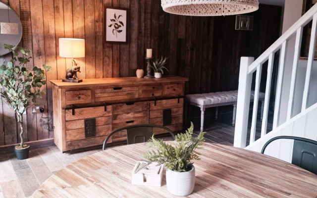 The Threshing Barn at Penrhos Court