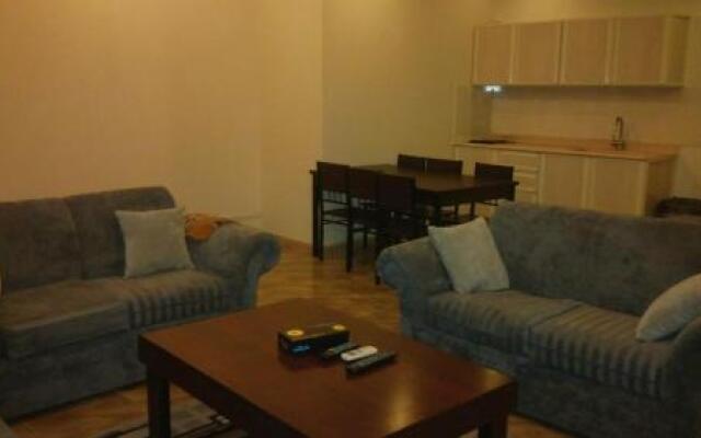 Mayz ApartHotel