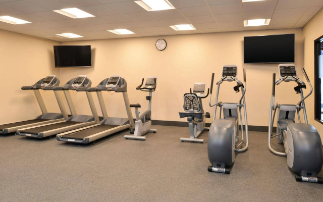 Hampton Inn & Suites Cincinnati-Mason