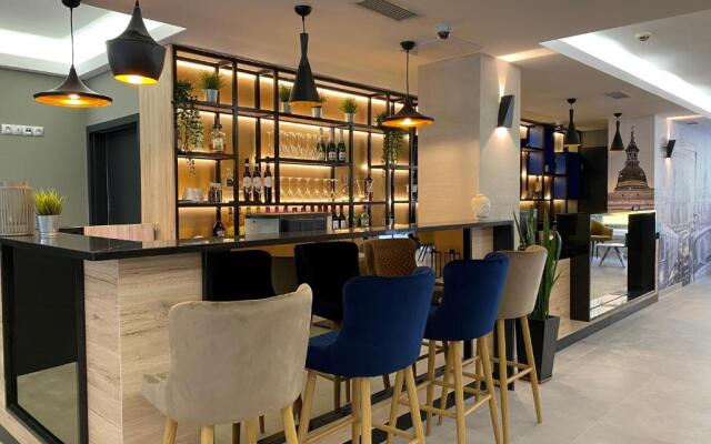 Impulso Fashion Hotel