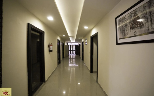 Royal Rosette Lake View Boutique Hotel