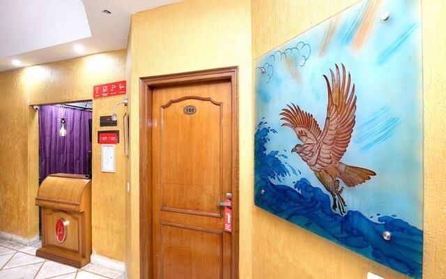 OYO 16376 Hotel Paras