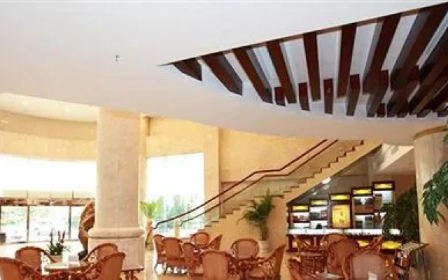 Kunming International Conference and Exhibition Center Hotel