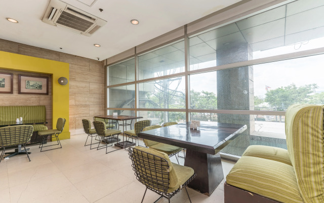 Crown Regency Hotel and Towers