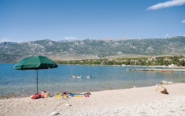 Amazing Apartment in Starigrad With 1 Bedrooms and Wifi