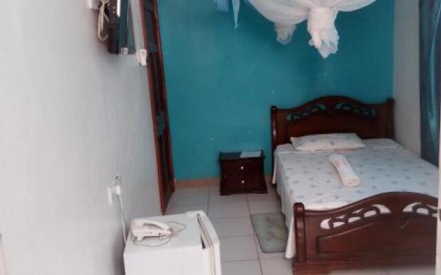 Kisiwa Hotel & Guest House