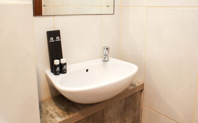 Cozy And Nice Studio At Grand Kamala Lagoon Apartment