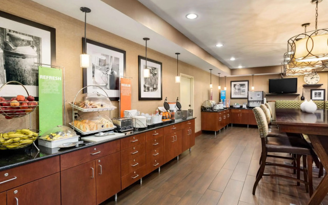 Hampton Inn Wichita-East