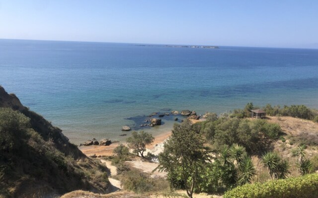 Alekos Beach Houses-Eternity