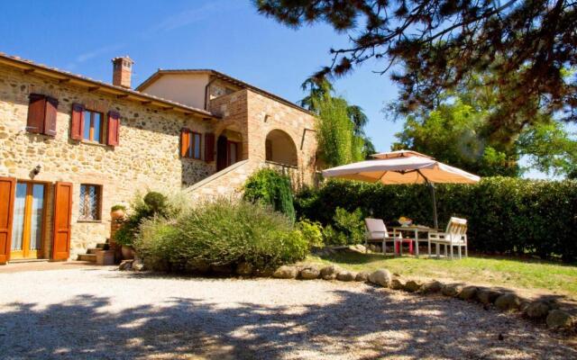 Welcome at Poggio Cantarello Country Home Tuscany