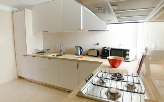 5 2BR Apt in the HistoricalCenterParking