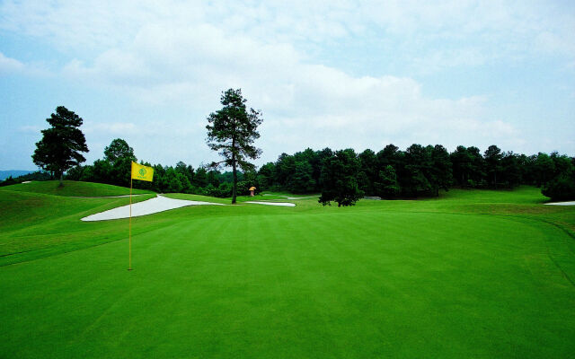 Huangshan Pine Golf & Country Club