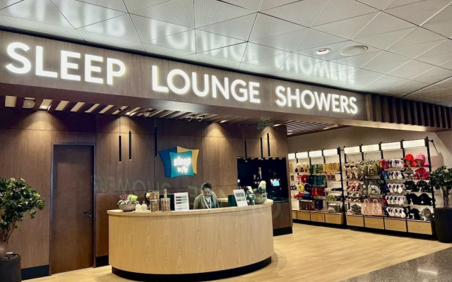 Sleepover Doha North Node, Gate C30