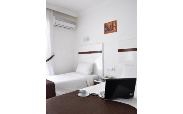Lara Atalla Hotel