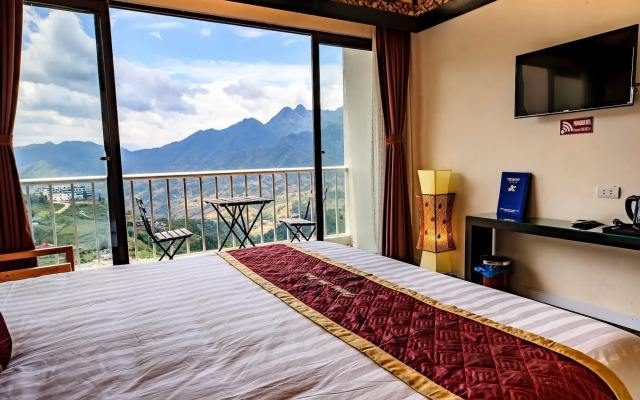 Phuong Nam Mountain View Hotel
