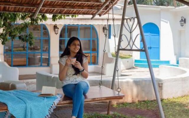 SaffronStays Casa Blanca