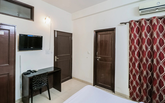 Devine Stay By OYO Rooms