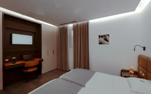 Maritim Marina Bay Resort & Casino