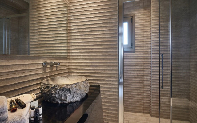 Prima Vista Beachfront Boutique Hotel