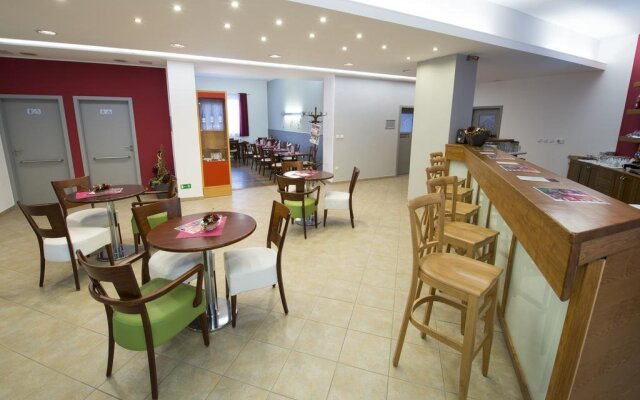 Hotel Villa EDEN