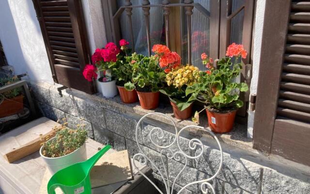 Room Saronno + B&B