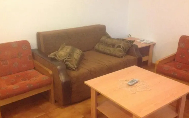 Sunny Apartment on Avet Avetisyan