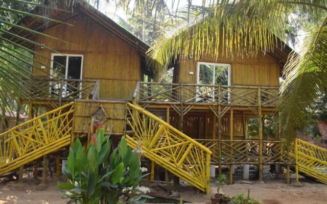 Nirvana Nature Bamboo Cottages