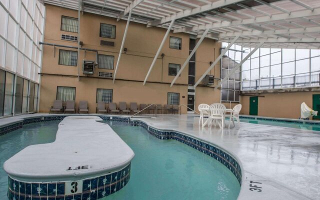 Sleep Inn & Suites near Sports World Blvd